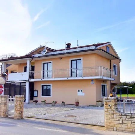 Enea 1 By Interhome