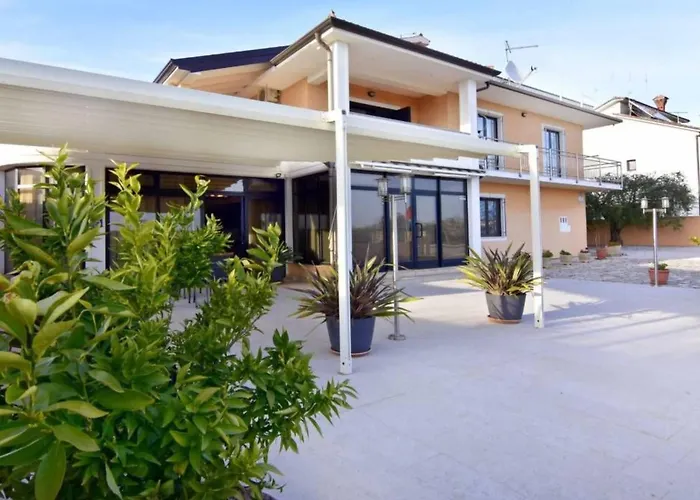 Enea 1 By Interhome 아파트 *