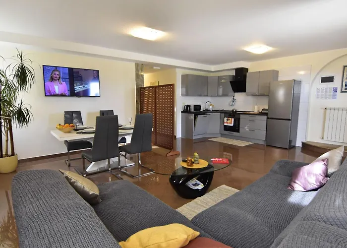 Apartment Enea 1 By Interhome